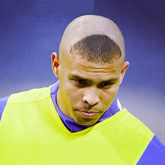 r9 haircut look