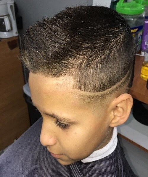 Casually Combed Back Top With Disconnected Undercut