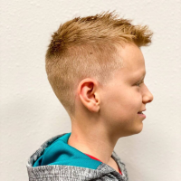 19 Trendy Faux Hawk Haircuts For Boys (2024)