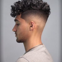 Best Men's Hairstyle For Curly Hair