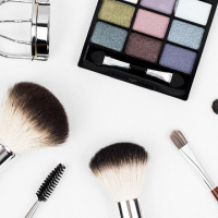 These 6 Classic Beauty Products Should be On Every College Girl’s Vanity