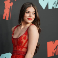 Hailee Steinfeld’s Hairstyles Over the Years