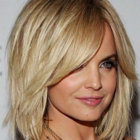 Layered Medium Hairstyles 2016