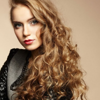 Curly Hairstyle For Party