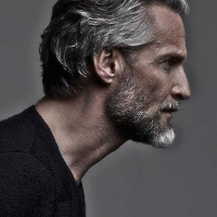 Hairstyles For Older Men With Thick Hair