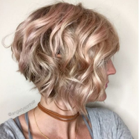 16 Trendy Wavy Inverted Bob Hairstyles