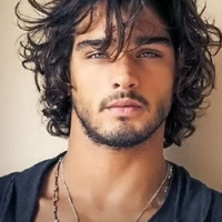 Medium Long Wavy Hairstyle Men