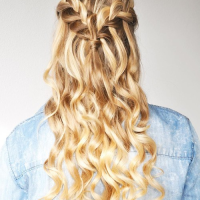 20 Simple Easy but Beautiful Waterfall Hairstyles You Can Try!