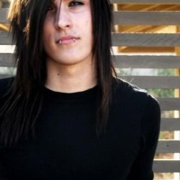 Emo Hairstyles For Guys With Long Hair