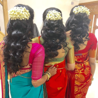 Curly Bridal Hairstyles For Saree