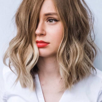 Medium Length Hairstyles For Women With Square Faces