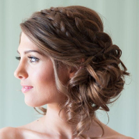 Best Hairstyles For Strapless Prom Dress