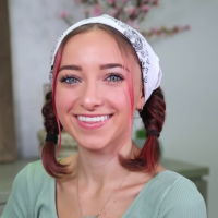 Bailey’s Mini Fishtail Braids | DIY Bandana Hairstyle for Short Hair