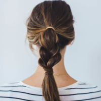 30 Easy Hairstyles You Can Style in Less Than 10 Minutes