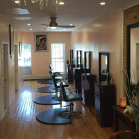 7 Best Natural Hair Salons in Brooklyn – Pick A Damn Good Salon!