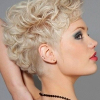 Short Curly Blond Hairstyles